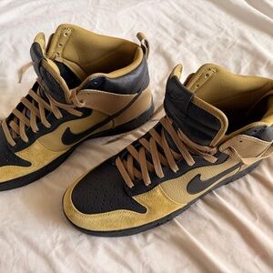 Nike Custom K9 Men’s High-Top Sneakers in Black and Tan